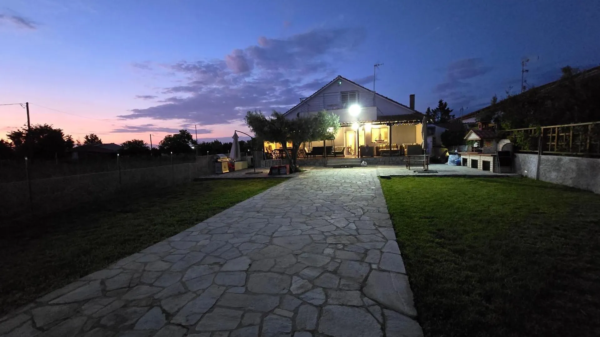 Athenas Vila Nea Plagia Feriehus