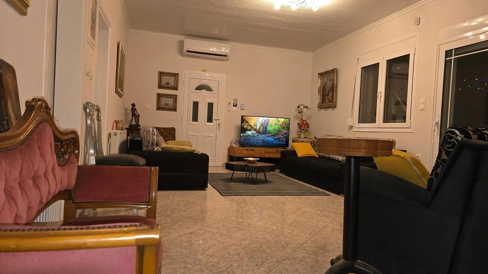 Athenas Vila Nea Plagia Feriehus
